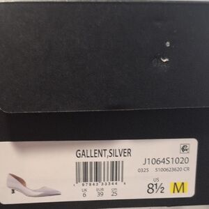 Naturalizer Gallant Kitten Heels